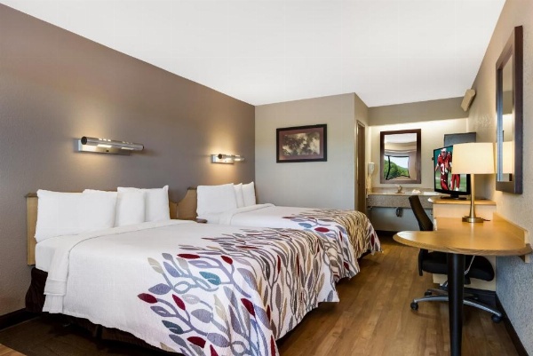 Red Roof Inn Asheville - Biltmore West image 10