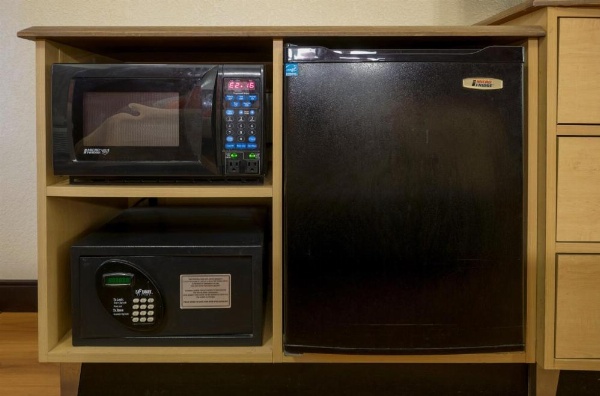 Red Roof Inn Asheville - Biltmore West image 20